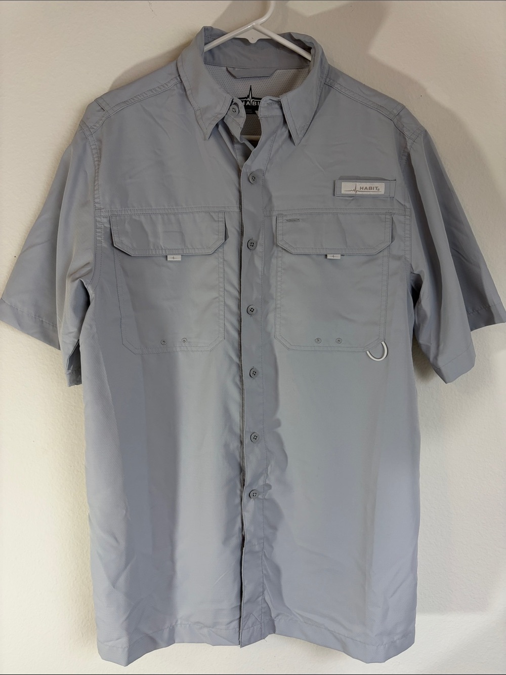 Habitat Men’s Short-Sleeve Button-Down Shirt in Light Gray